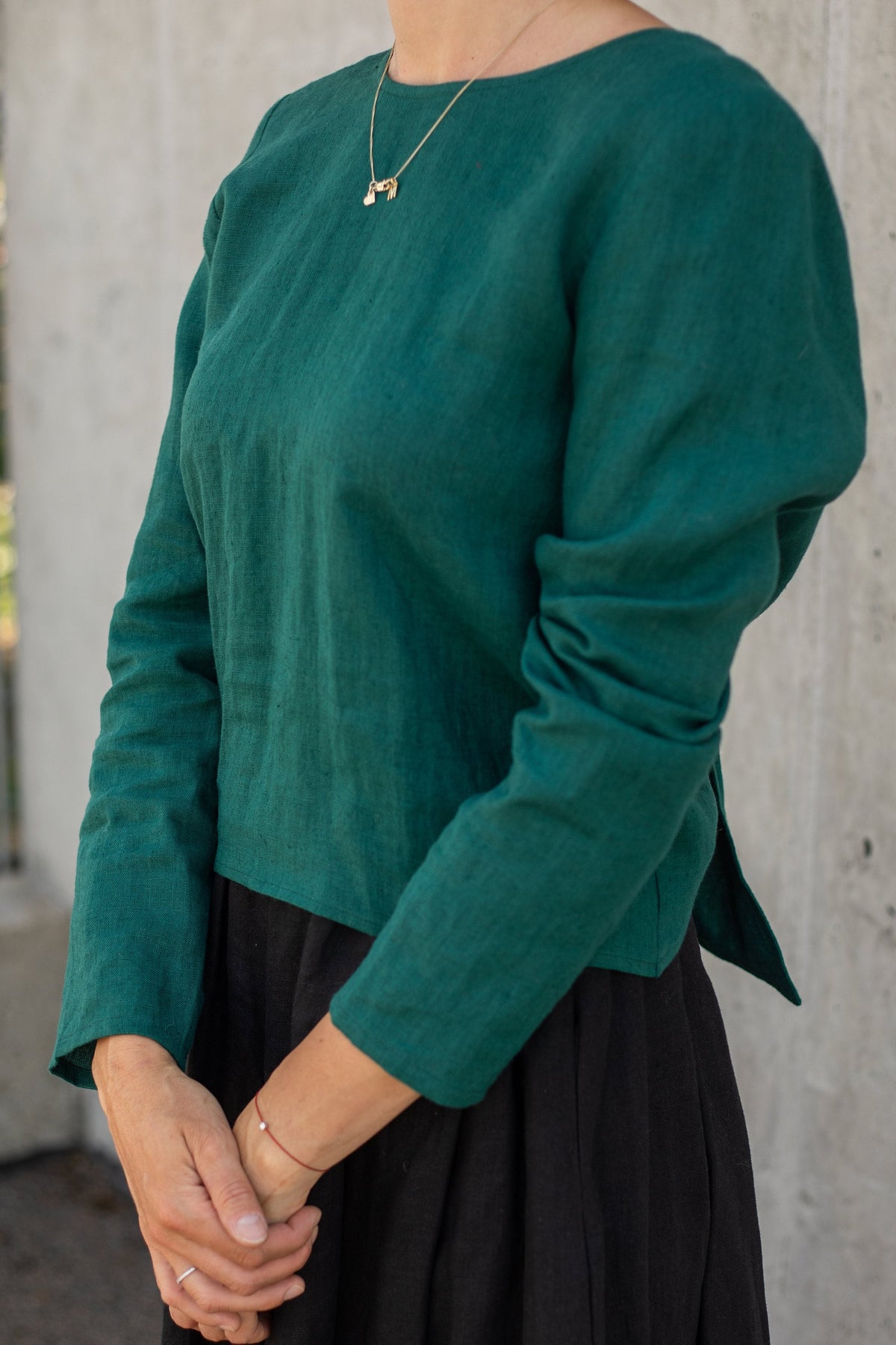 Vida Green Linen Blouse — view 6