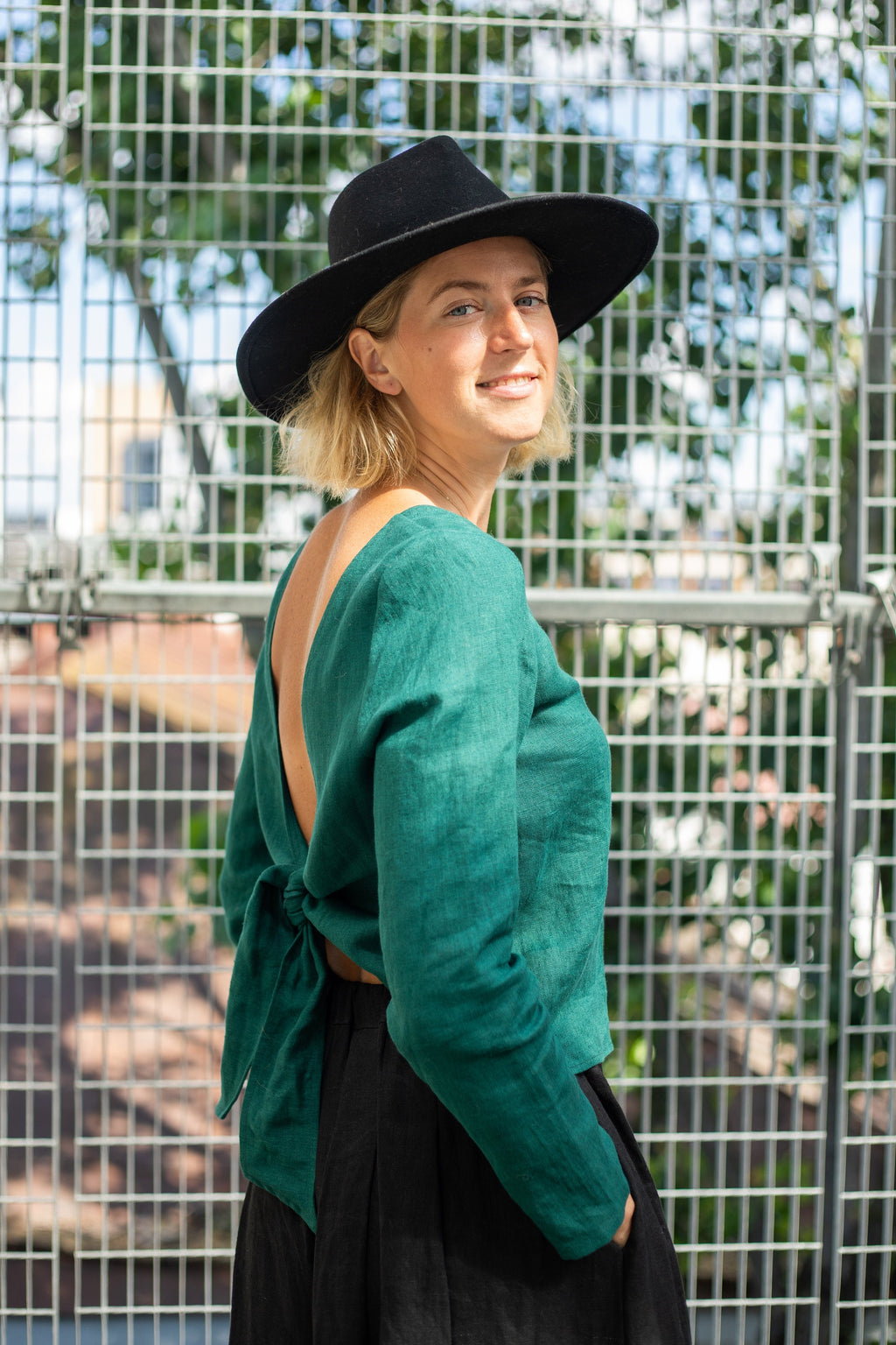 Vida Green Linen Blouse — view 5