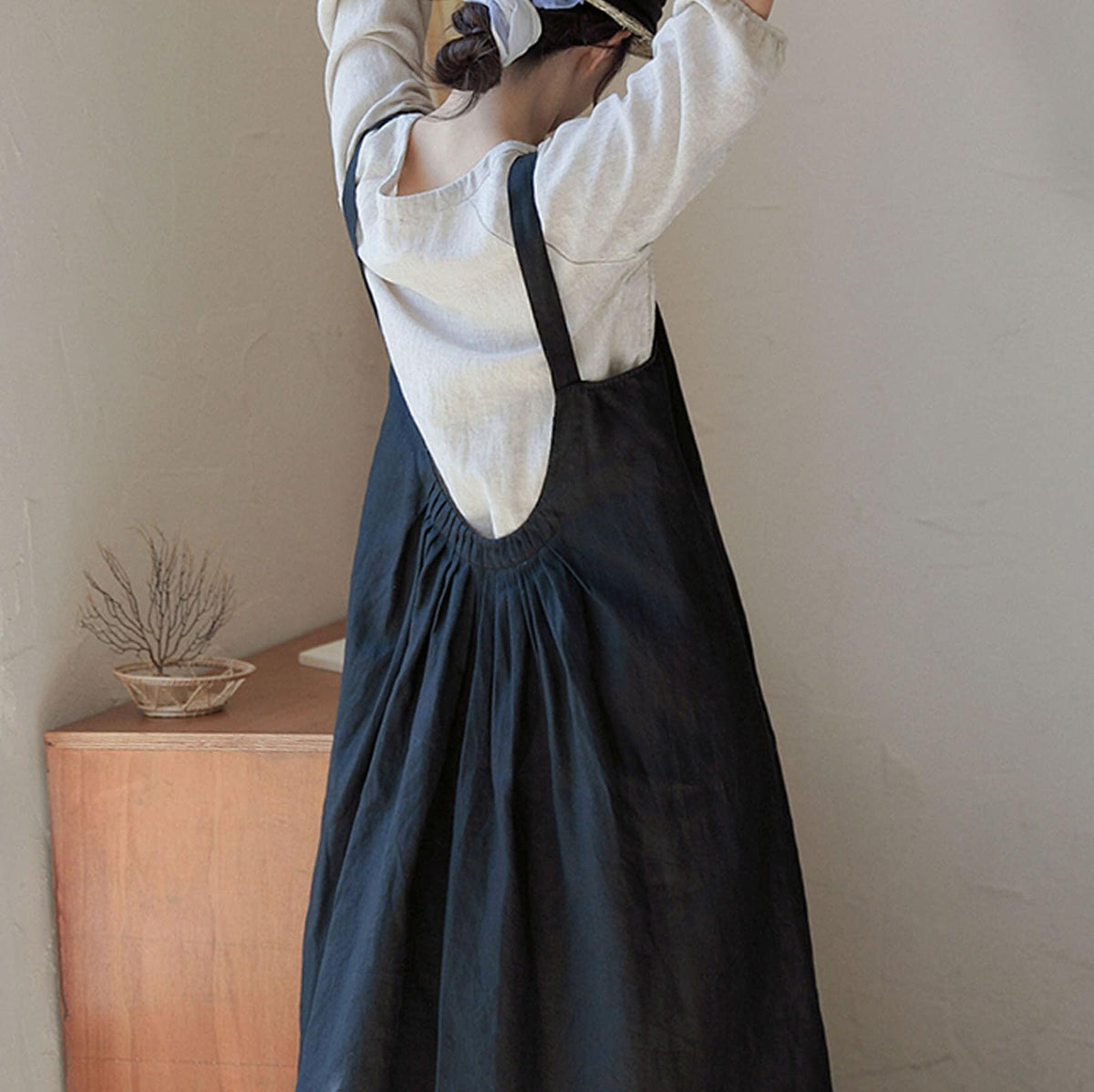Hazel Black Linen Pleated Midi Pinafore Dress — The Clothing Closet