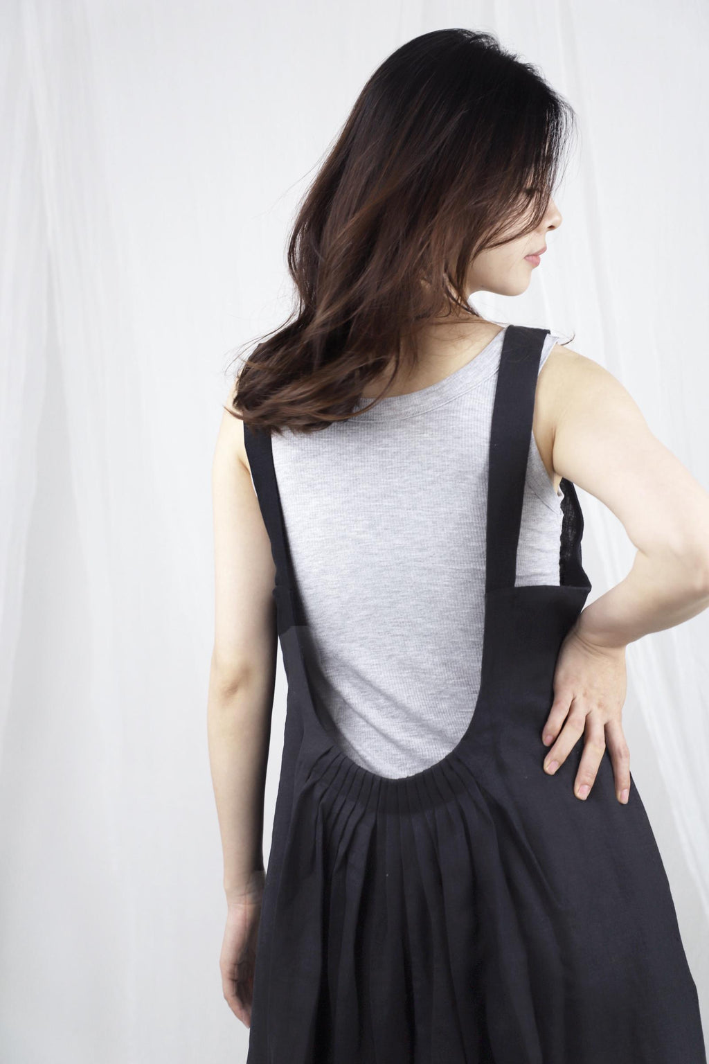 Hazel Black Linen Pleated Midi Pinafore Dress — view 2