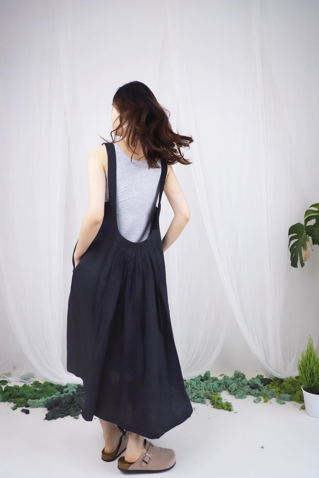 Hazel Black Linen Pleated Midi Pinafore Dress — view 4