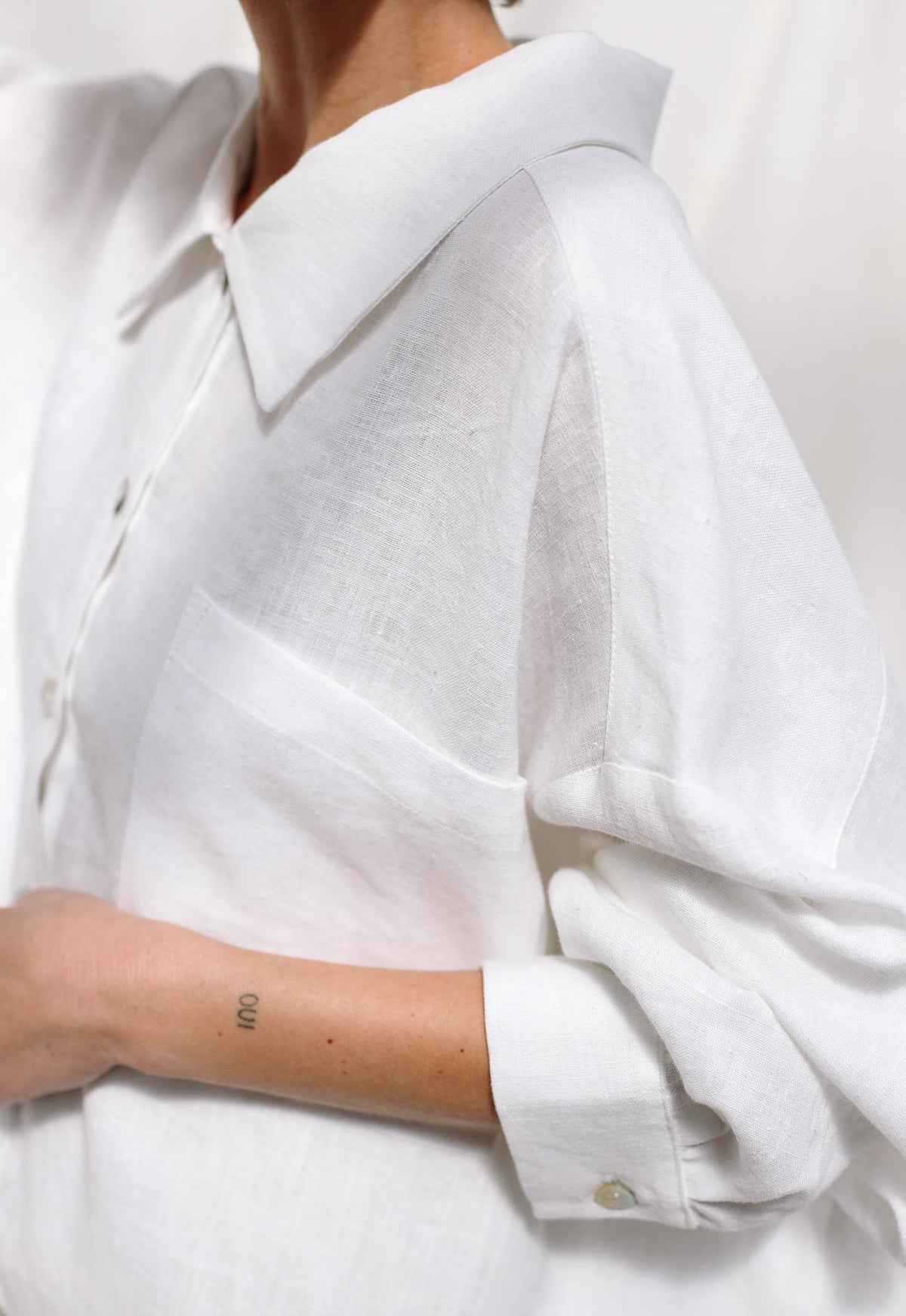 Rosa White Linen Shirt — view 4